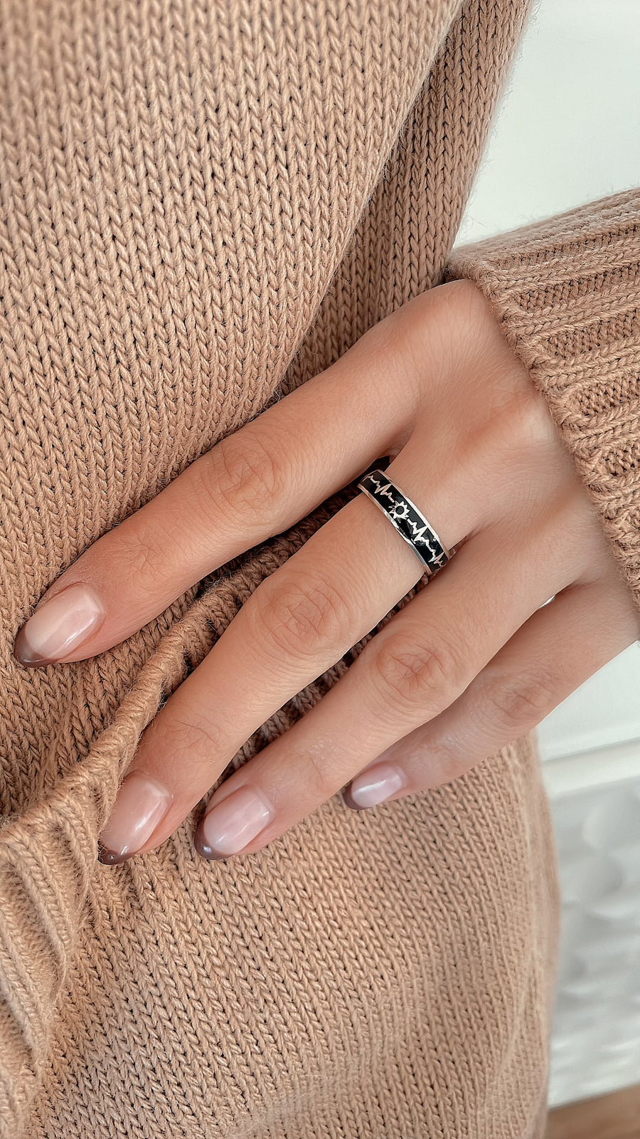 Black Heartbeat Ring